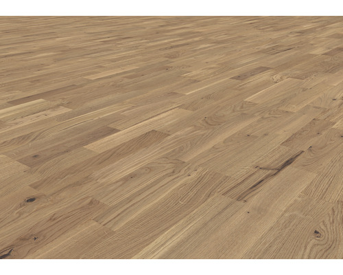 Verlegter Parkettboden aus Holz.