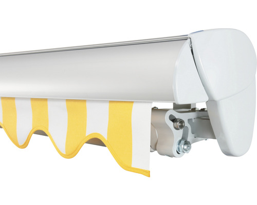 Markise mit gelb-weiß gestreiftem Volant