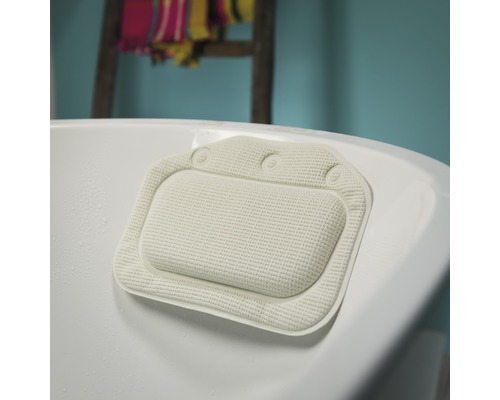 Badewannenkissen aus Textil mit Saugnäpfen an einer Badewanne