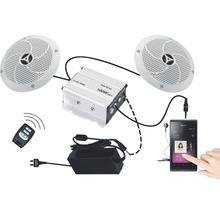 Audiosystem mit zwei Lautsprechern, Verstärker, Netzteil, Fernbedienung und Smartphone