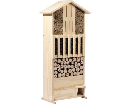 Hôtel à insectes en bois avec différents matériaux de remplissage pour différents types d''insectes