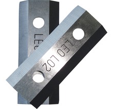 Zwei Hobelmesser mit Löchern
