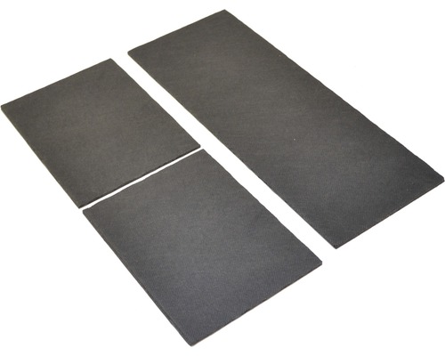 Quatre plaques de caoutchouc noires