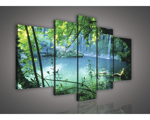 Mehrteiliges Wandbild mit Wasserfallmotiv und üppiger Vegetation