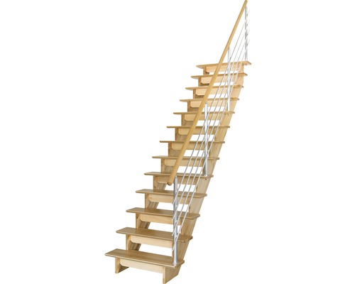 Holztreppe mit Geländer