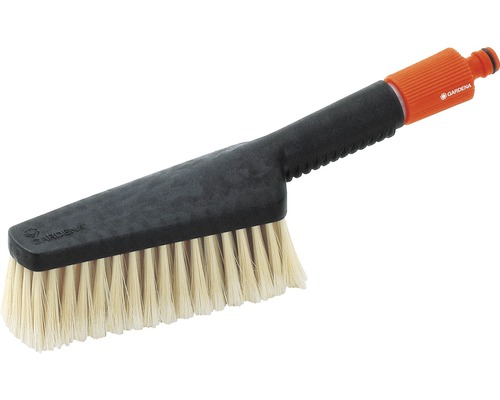 Gardena Waschbürste mit Wasseranschluss für Gartenbewässerung