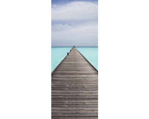 Holzsteg über dem Wasser