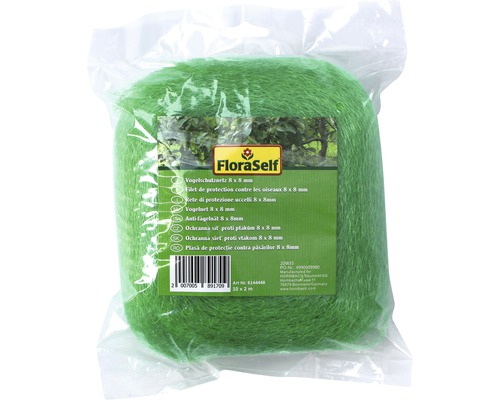 Filet de protection contre les oiseaux vert emballé avec une taille de maille de 8 x 8 millimètres
