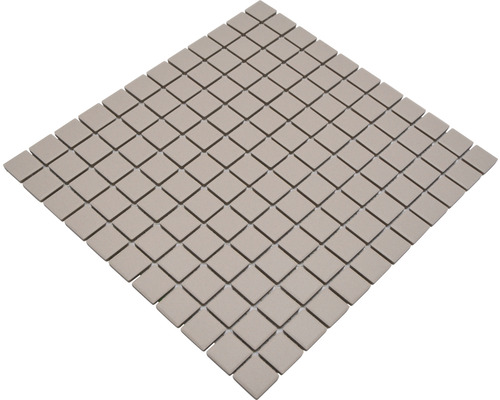 Mosaikfliesen quadratisch angeordnet