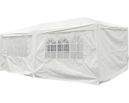 Tente de réception blanche avec fenêtres