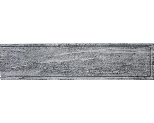 Bordure grise en pierre