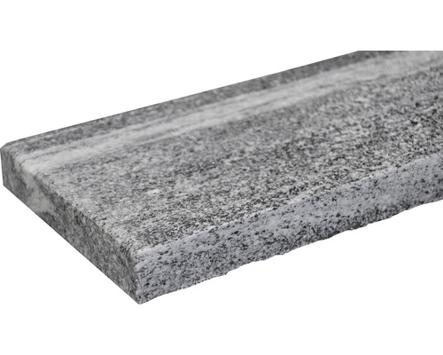 Bordure de trottoir en granit