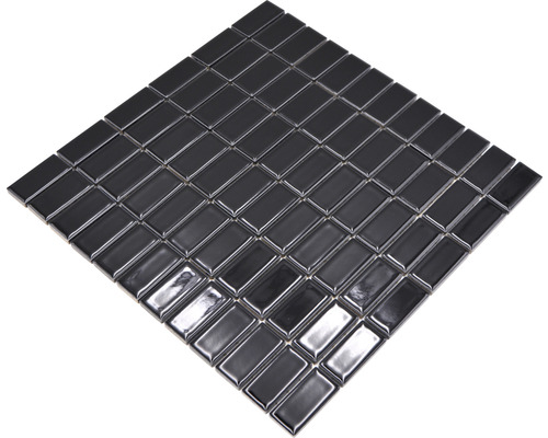 Mosaïque en céramique, agencée de manière rectangulaire