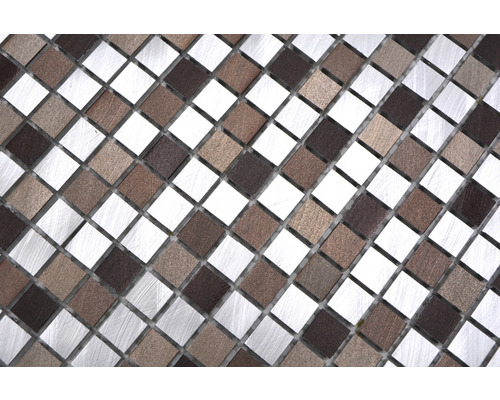 Carreaux de mosaïque avec des pièces carrées dans différentes teintes
