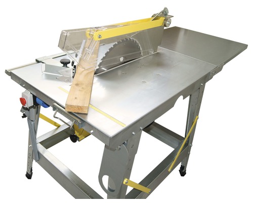 Scie circulaire de table avec pièce à travailler en bois