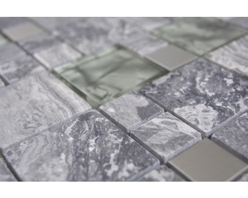 Gros plan de carreaux de mosaïque en verre et en pierre