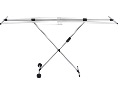 Étendoir à linge en métal avec roulettes