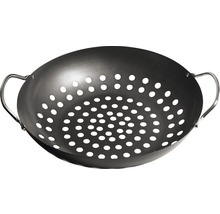 Wok de gril avec trous et poignées