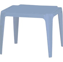 Table en plastique avec quatre pieds