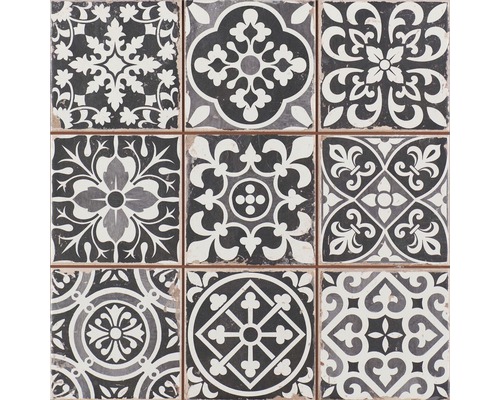 Neun Fliesen mit unterschiedlichen Mustern