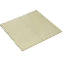 Quatre carreaux de sol carrés