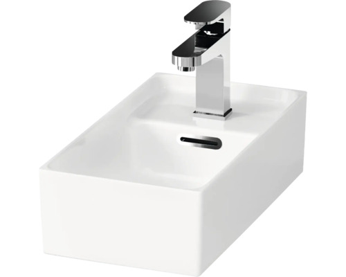 Weisses Handwaschbecken mit Chrom-Einhebelmischer