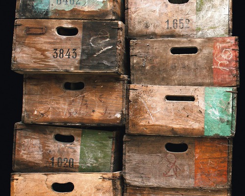 Panneau autocollant Pop.up 30068-1 caisses marron Pile de vieilles caisses en bois avec poignées et chiffres imprimés