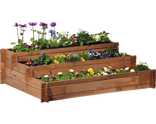 Jardinière en bois à trois niveaux avec fleurs