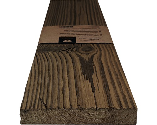 Planche en bois avec bord d''écorce, emballée