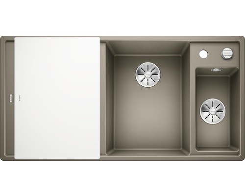 Spüle mit Abtropffläche und Schneidebrett