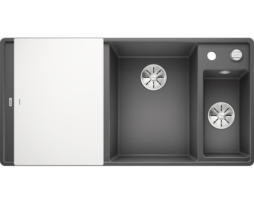 Spüle mit Abtropffläche und Schneidebrett