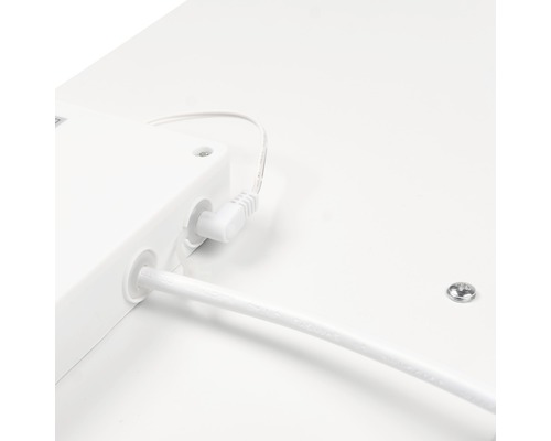 Vue détaillée d''une lampe LED avec câble d''alimentation