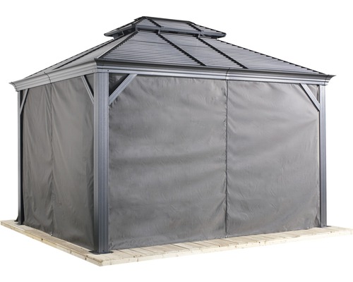 Pavillon mit Vorhängen für den Aussenbereich