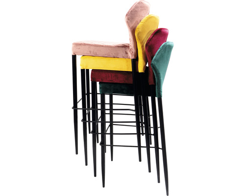 Pile de plusieurs tabourets de bar avec revêtement en tissu et structure en métal