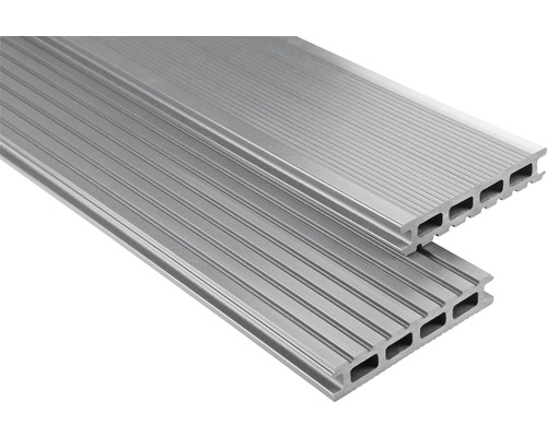 Konsta WPC Terrassendiele Primera grau glatt 26x145x5200 mm Zwei Terrassendielen aus Aluminium mit geriffelter Oberfläche