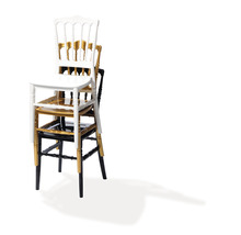 Pile de chaises pour une utilisation en intérieur