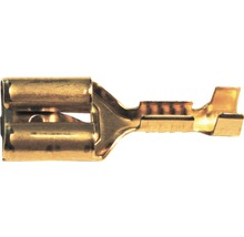 Cosse femelle plate en métal pour connexions électriques