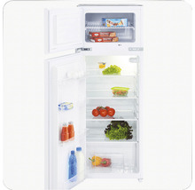 Réfrigérateur ouvert avec compartiment congélateur et divers aliments