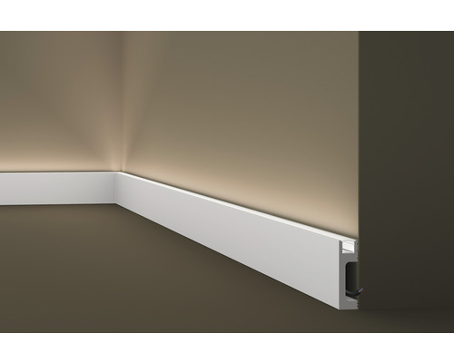 Sockel-/LED-Leiste IL10, 1 x 2 m, 80 x 23 mm