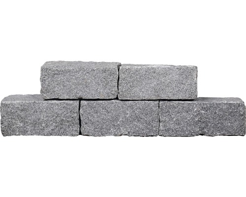 Sechs graue Pflastersteine aus Granit