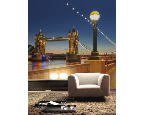 Salon avec papier peint photo du Tower Bridge à Londres