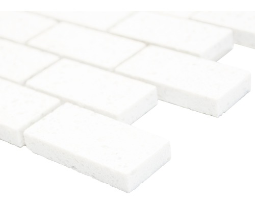 Gros plan de carreaux de mosaïque rectangulaires en céramique