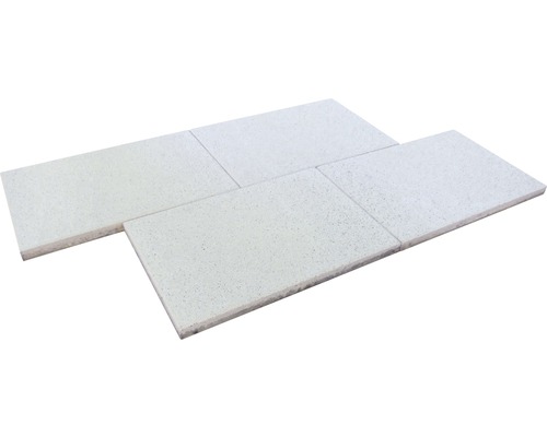 Mehrere weiße Dämmplatten aus Polystyrol