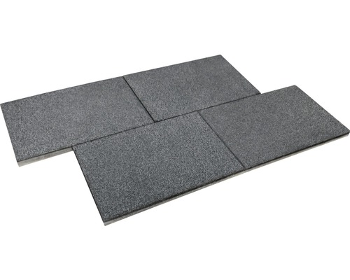 Quatre pavés en béton