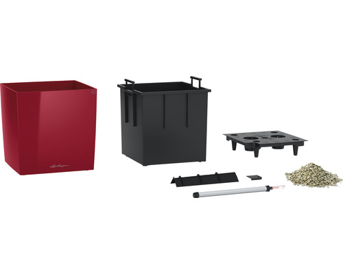 Pot de fleurs avec système d''arrosage et accessoires