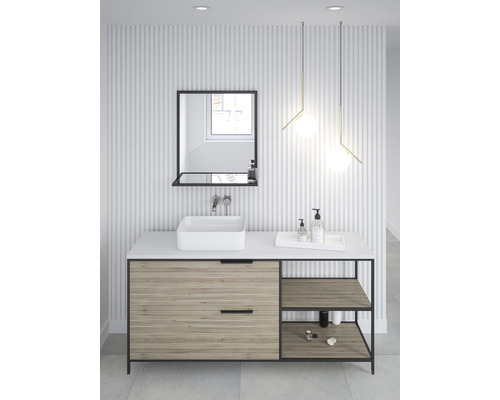 Modernes Badezimmer mit Waschtischunterschrank, Aufsatzwaschbecken und Spiegel