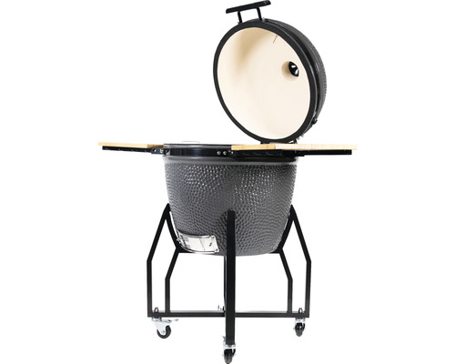 Keramikgrill mit offenem Deckel und Seitenablagen auf Rollen