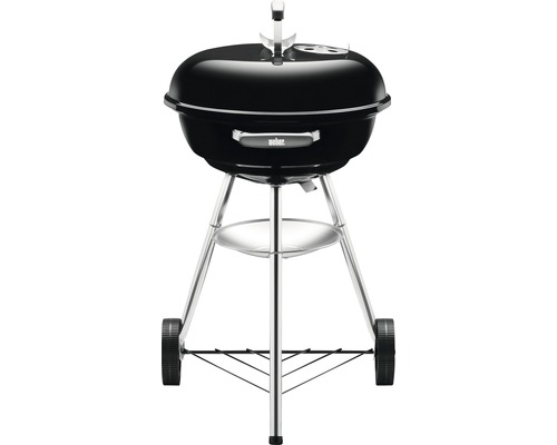 Schwarzer Holzkohlegrill mit Deckel und Rädern