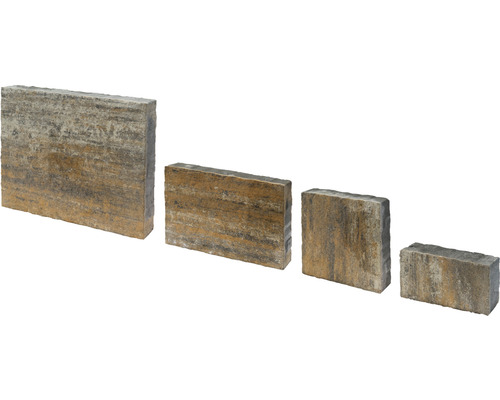 Verschieden grosse Pflastersteine aus Stein