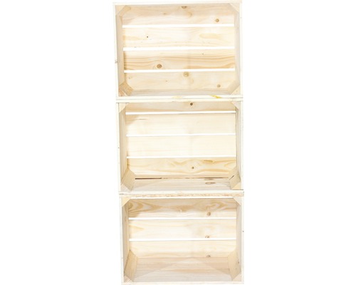 Drei gestapelte Holzkisten